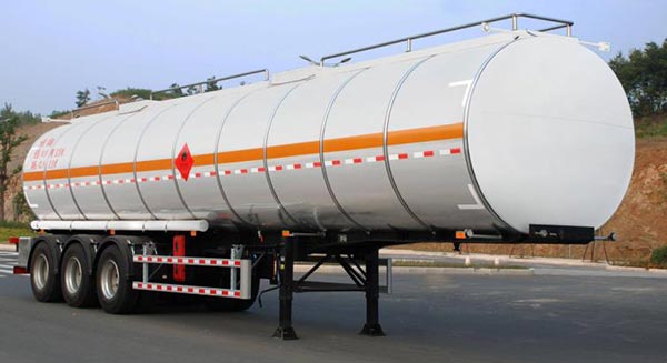 تریلر تانکر حمل سوخت مایع (چهار مواد)